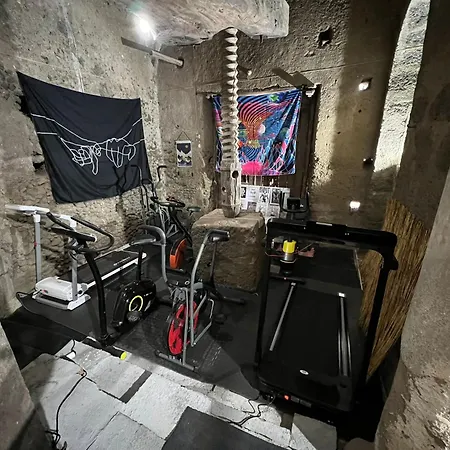 Le Grotte 3* ريبوسْتو