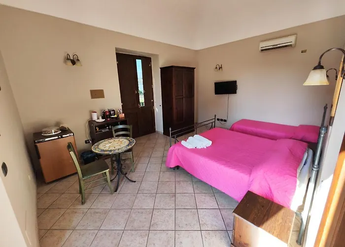 Le Grotte ריפוסטו