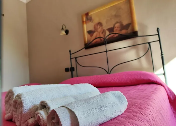 Le Grotte לינה וארוחת בוקר