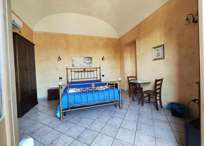 Le Grotte ריפוסטו